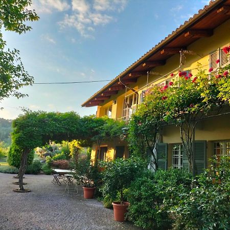 Sotto La Luna Bruna B&B Cocconato Exteriör bild
