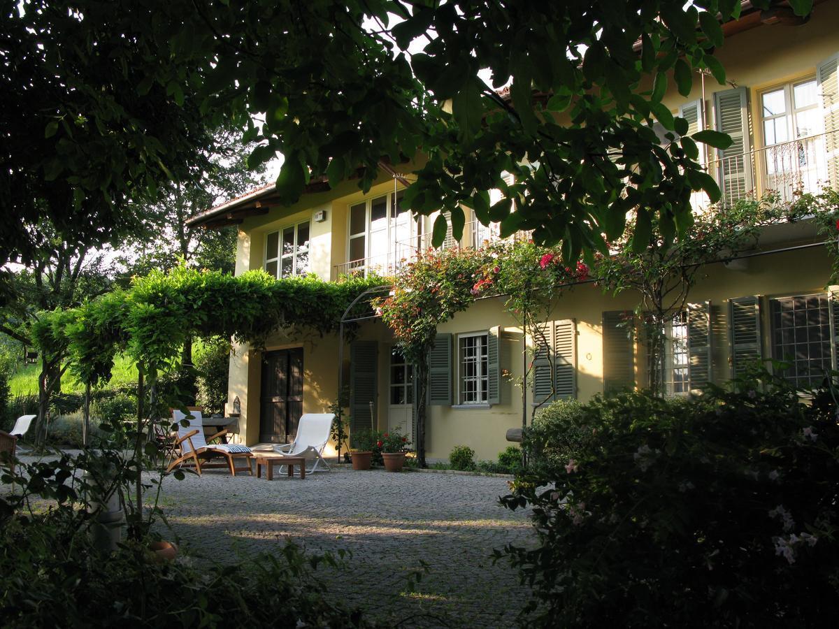 Sotto La Luna Bruna B&B Cocconato Exteriör bild