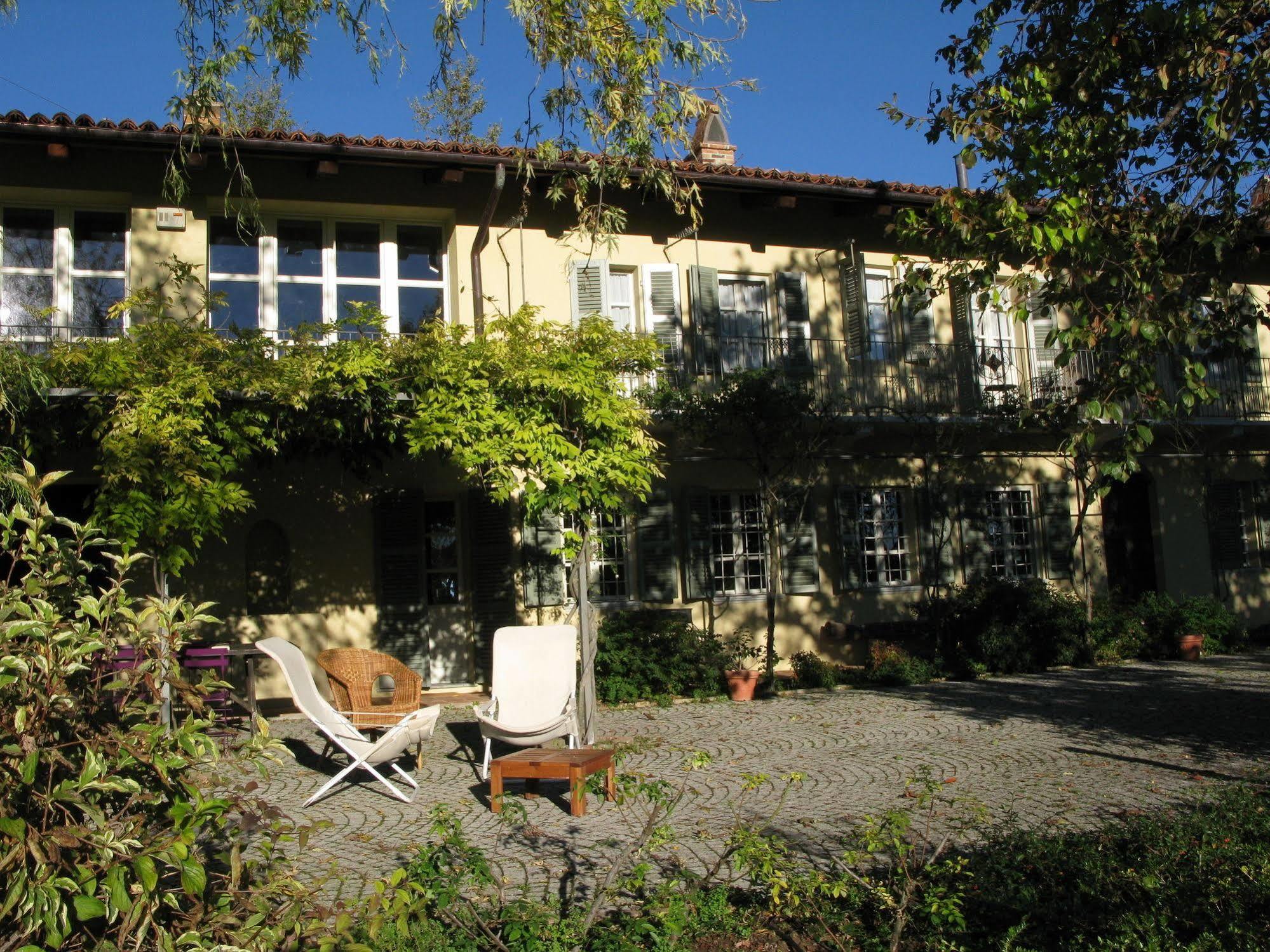 Sotto La Luna Bruna B&B Cocconato Exteriör bild