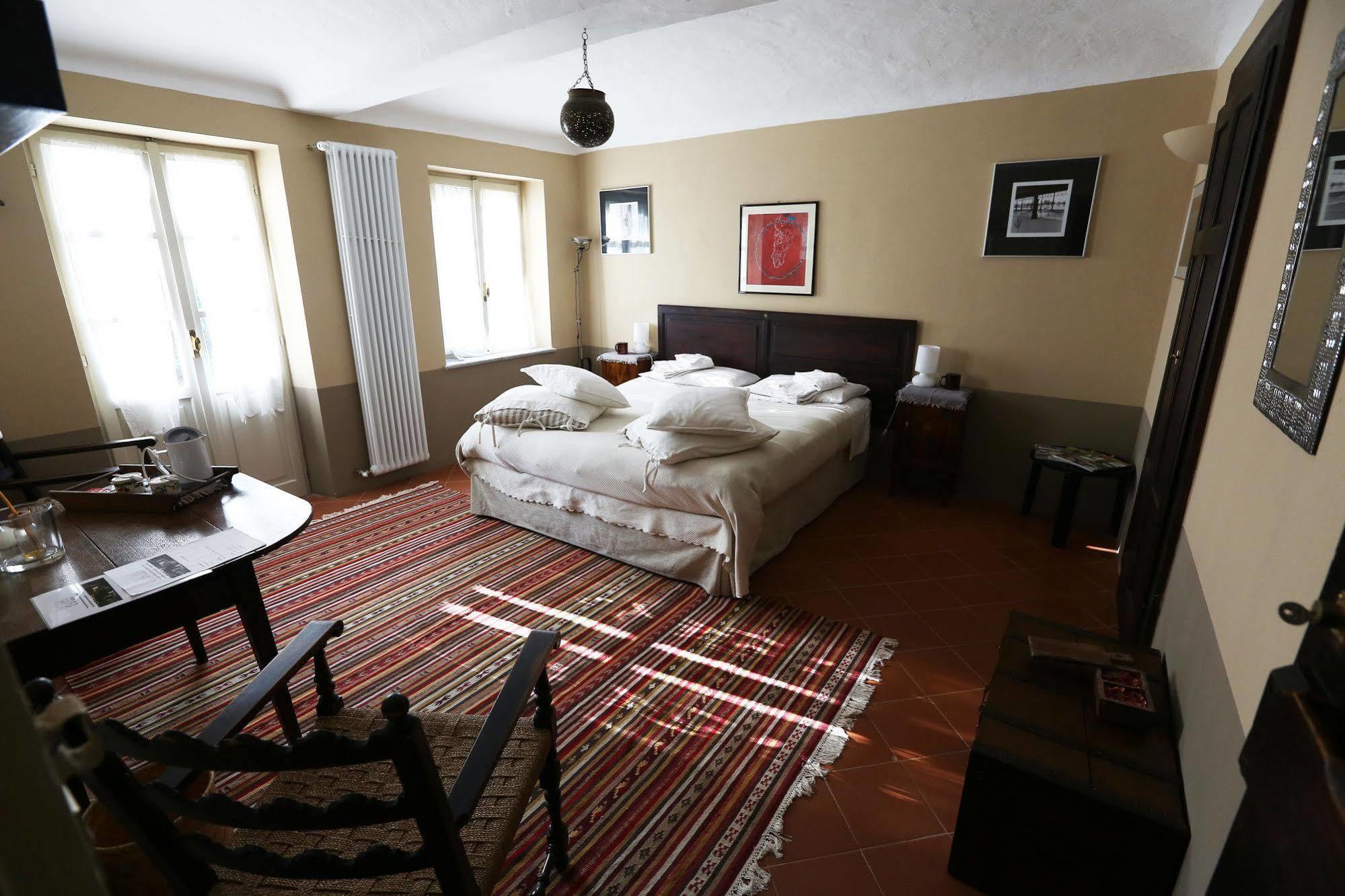 Sotto La Luna Bruna B&B Cocconato Exteriör bild